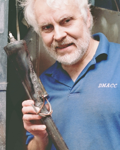 Smooth Lady with designer, right after finishing up. Photo Copyright 2005 Larry Cottrill